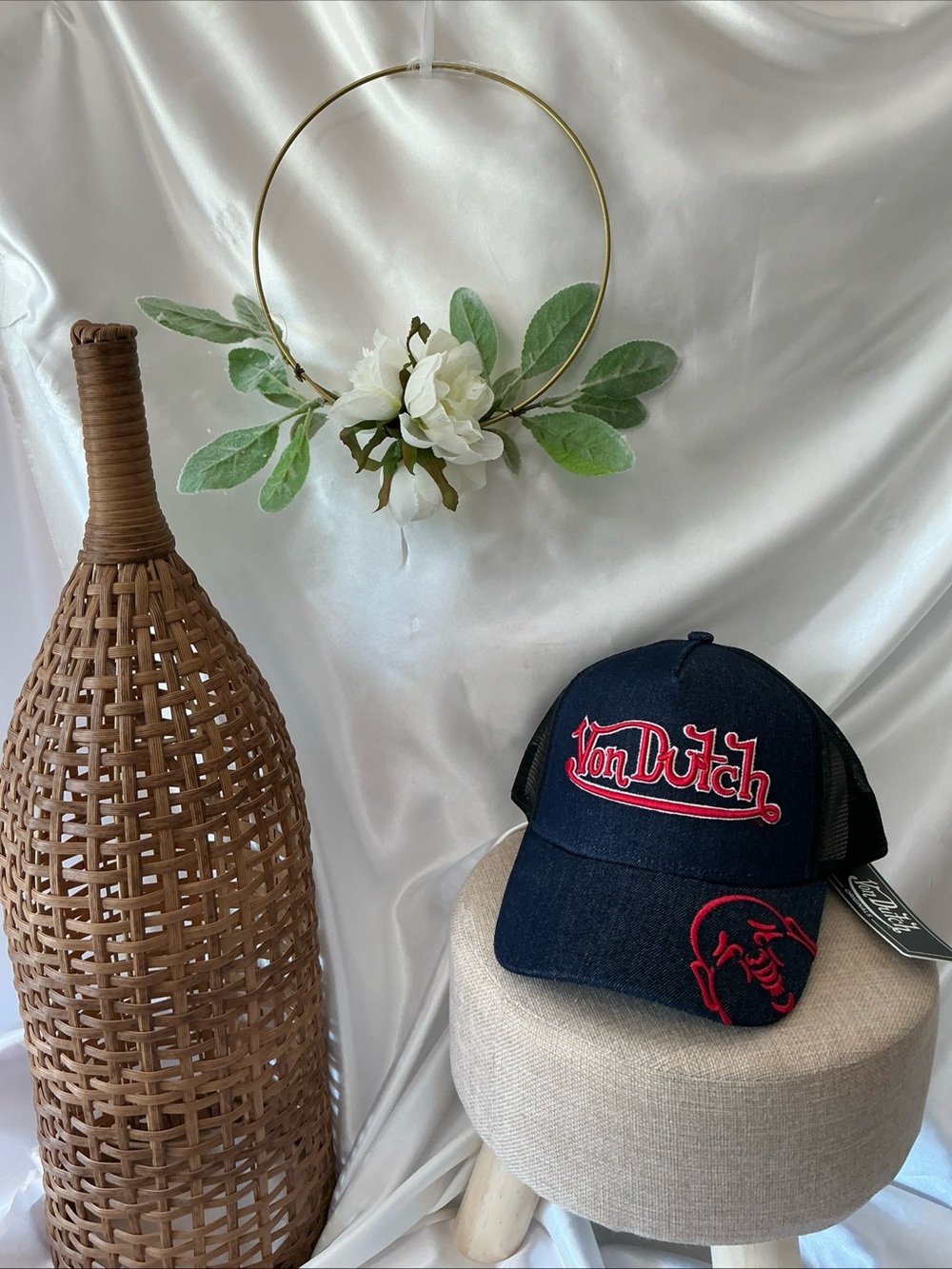 NWT Von Dutch Trucker Hat Blue Red White
